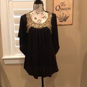 Brand new never worn top size medium.